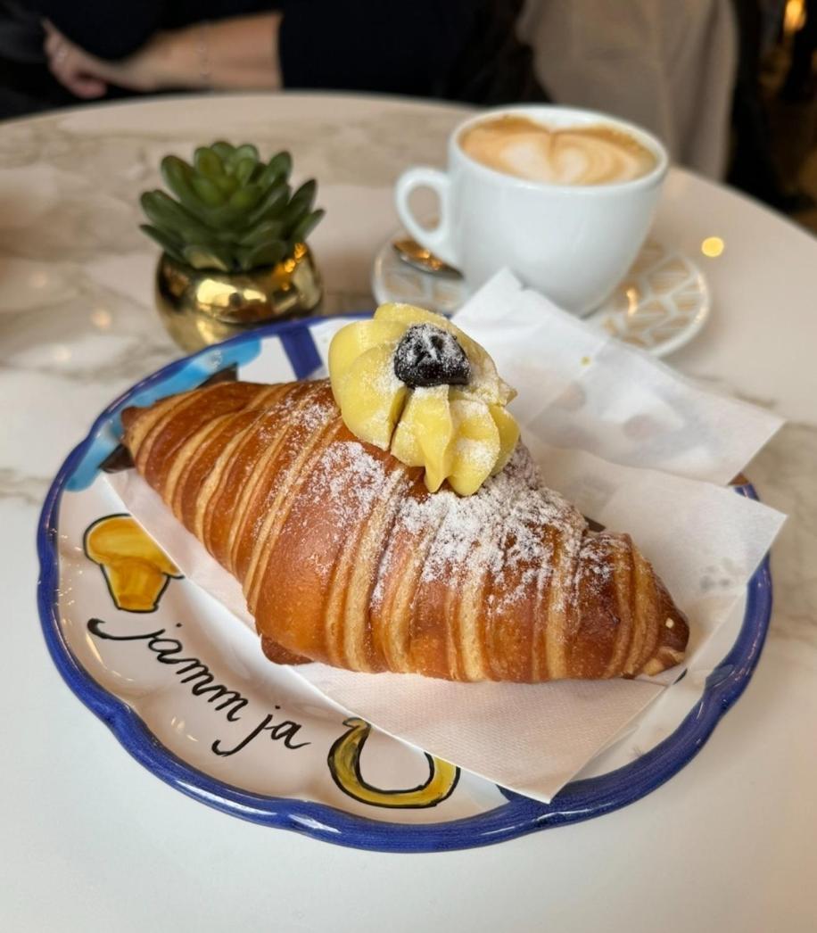 B&B Napoli Duomo Экстерьер фото